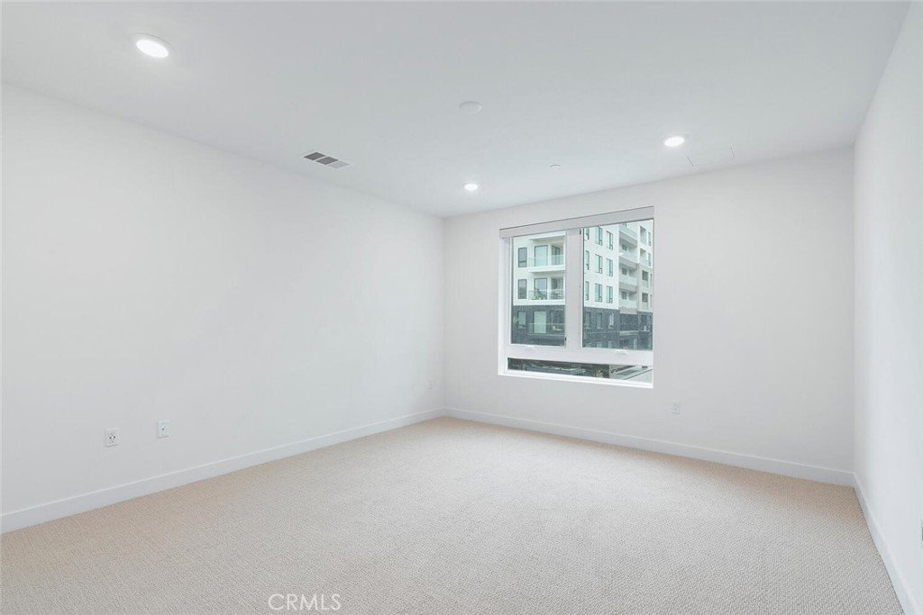 1306 Rivington Irvine, CA 92612 - Photo 14 of 75 an empty room with a window