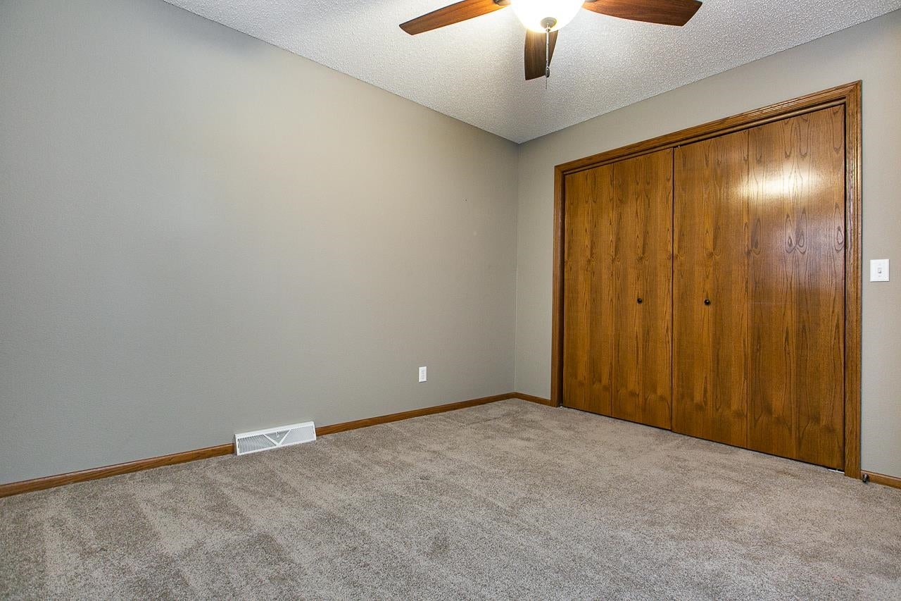 2165 Crown Point Road Dubuque, IA 52002 - Photo 22 of 35 Gallery Image 22