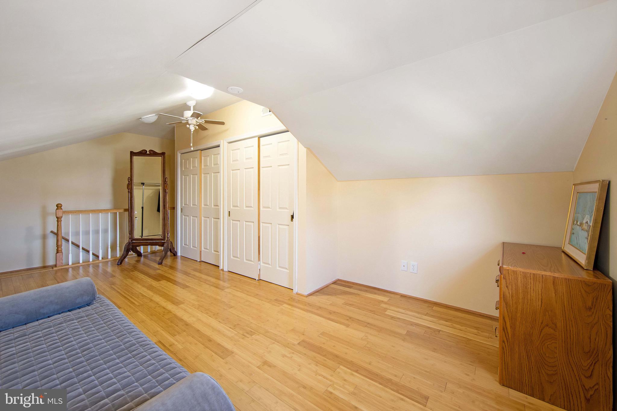 17 Ellington Drive Columbus, NJ 08022 - Photo 29 of 43 3rd Bedroom-Bonus Room