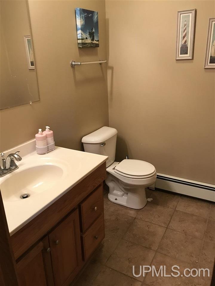 7011 P Road Gladstone, MI 49837 - Photo 6 of 38