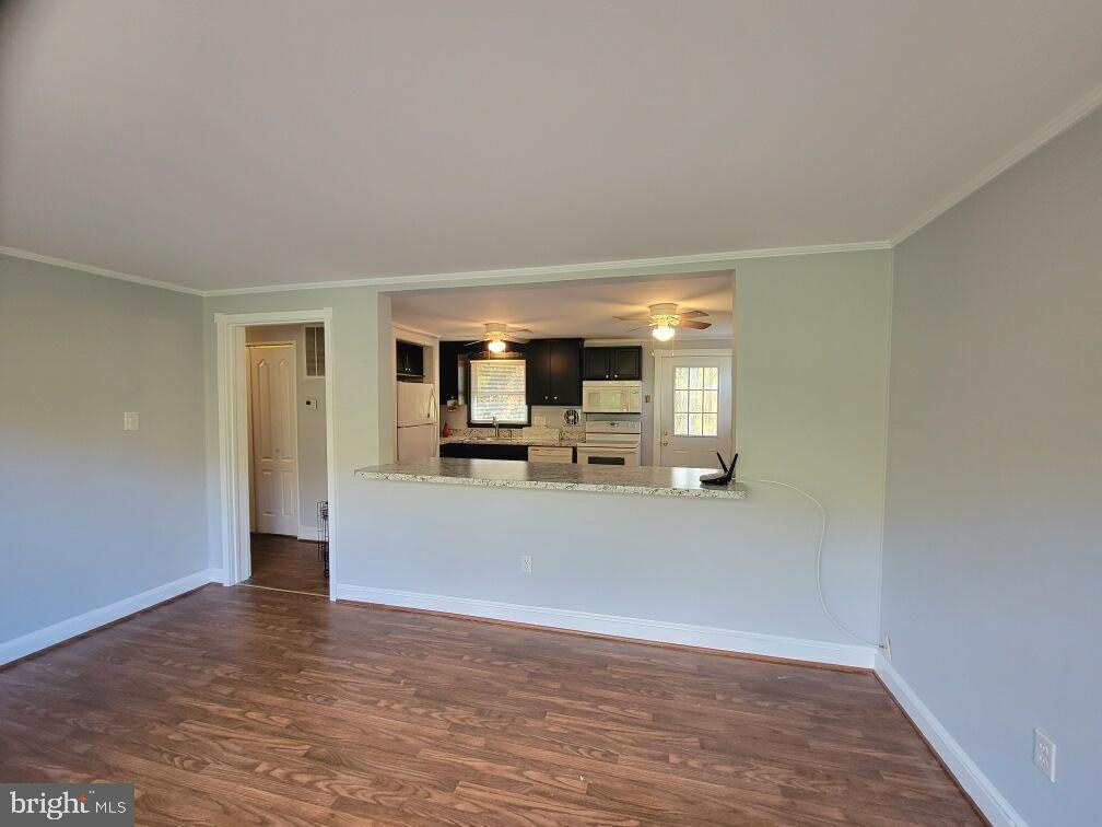 103 Spotted Tavern Road Fredericksburg, VA 22406 - Photo 10 of 31 Living Room