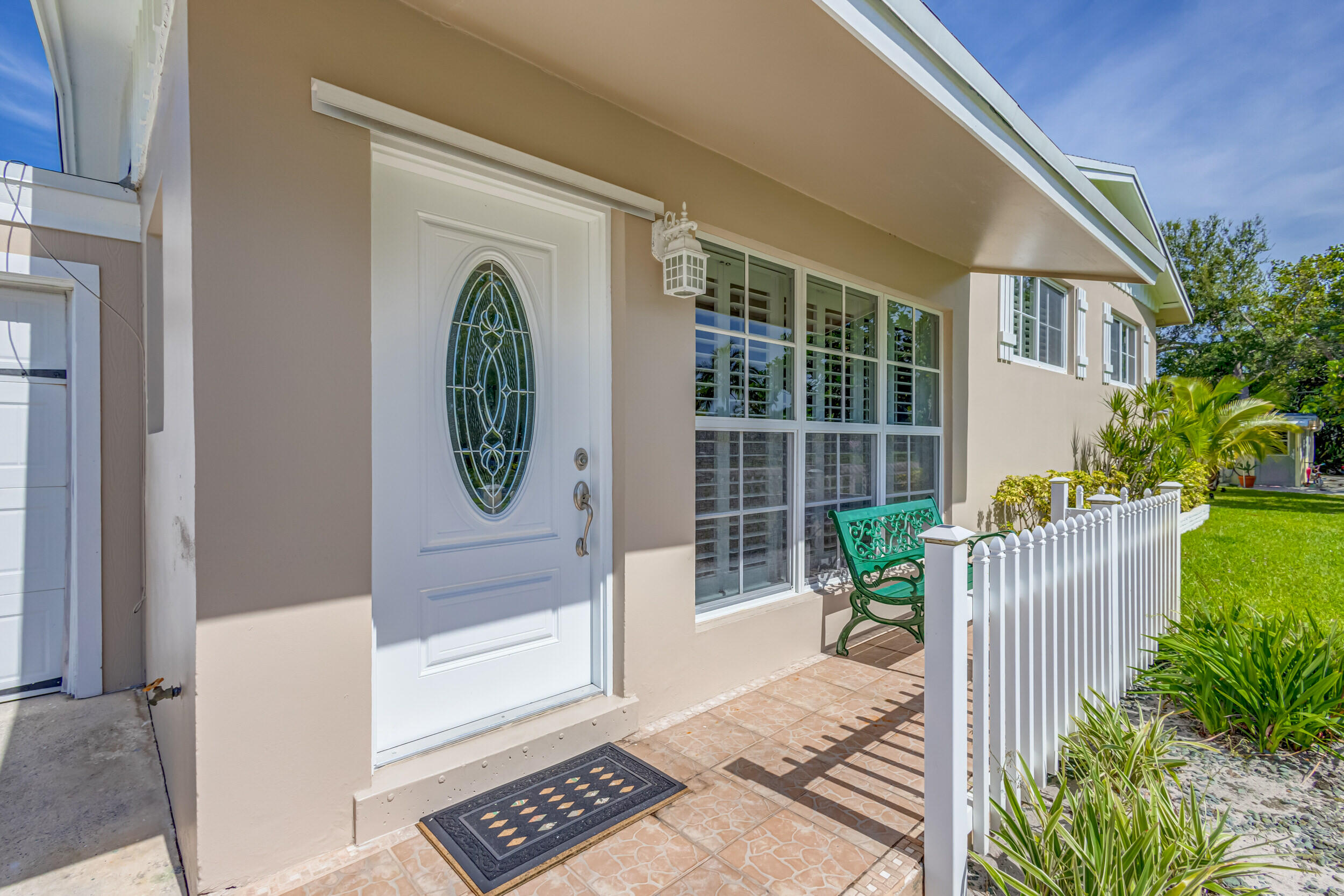 1506 Seabrook Road Tequesta, FL 33469 - Photo 6 of 84 06_5d1a9130-2
