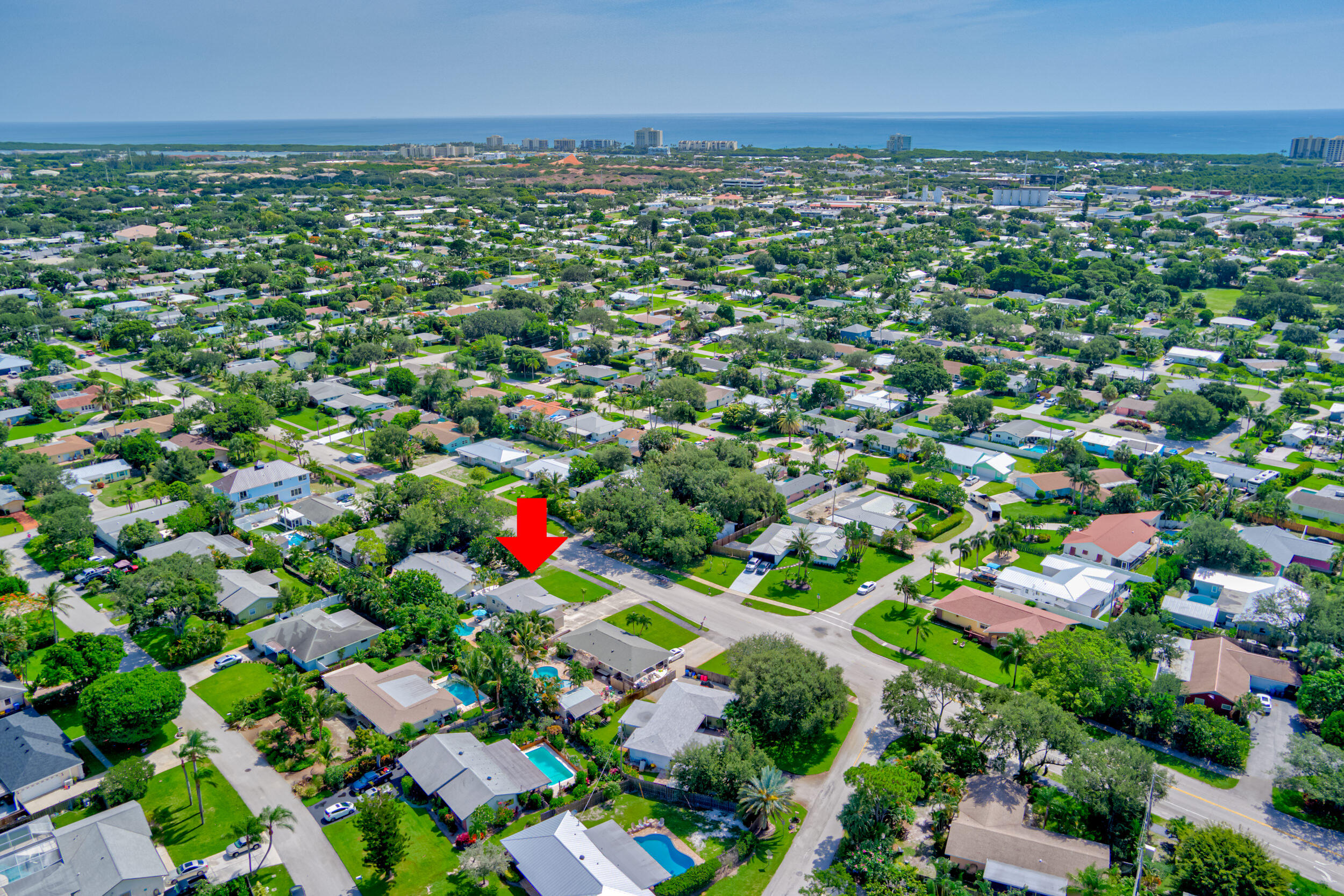 1506 Seabrook Road Tequesta, FL 33469 - Photo 79 of 84 79_max_0256_57_58_59_60