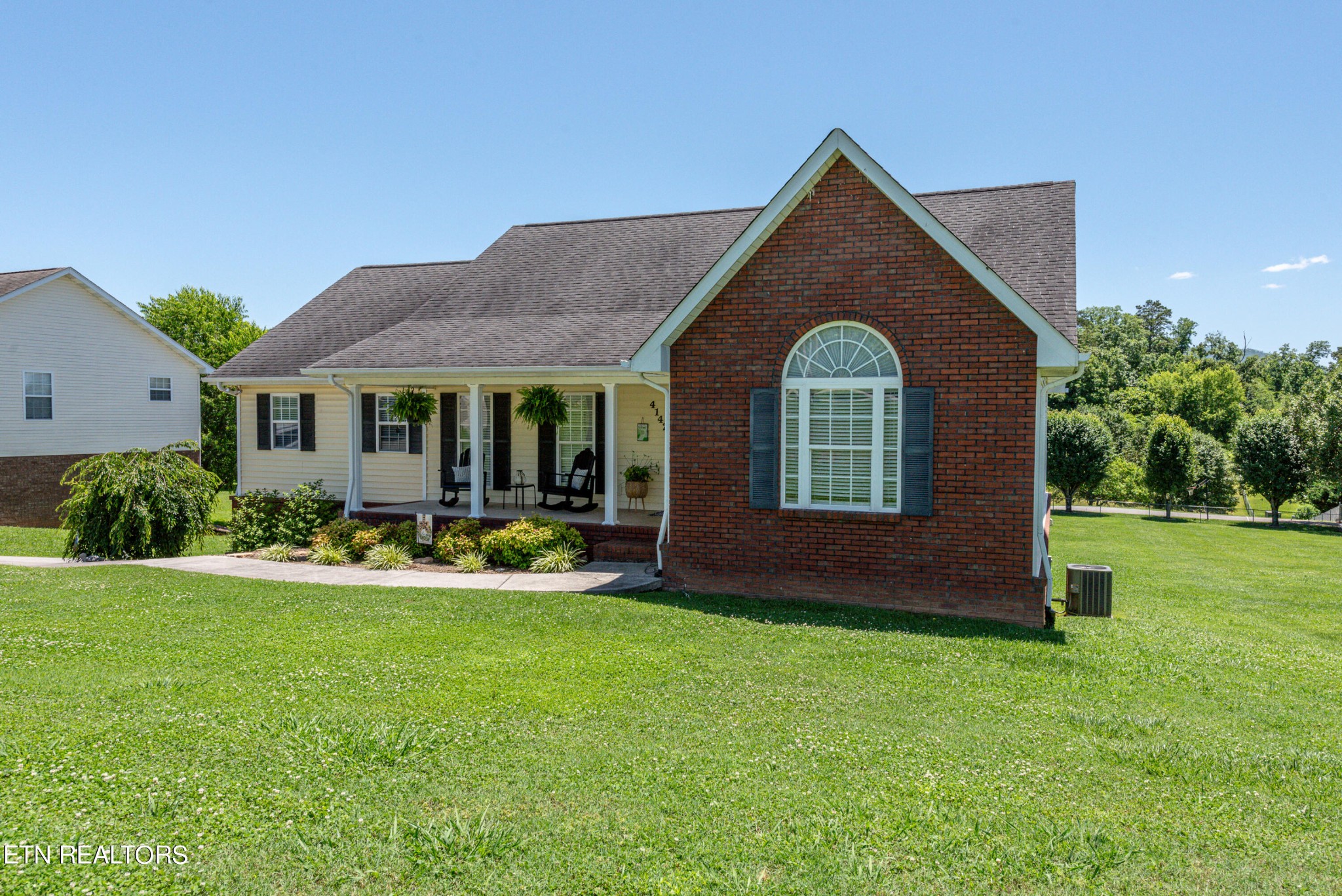 4142 Pea Ridge Road Maryville, TN 37804 - Photo 2 of 45 Gallery Image 2