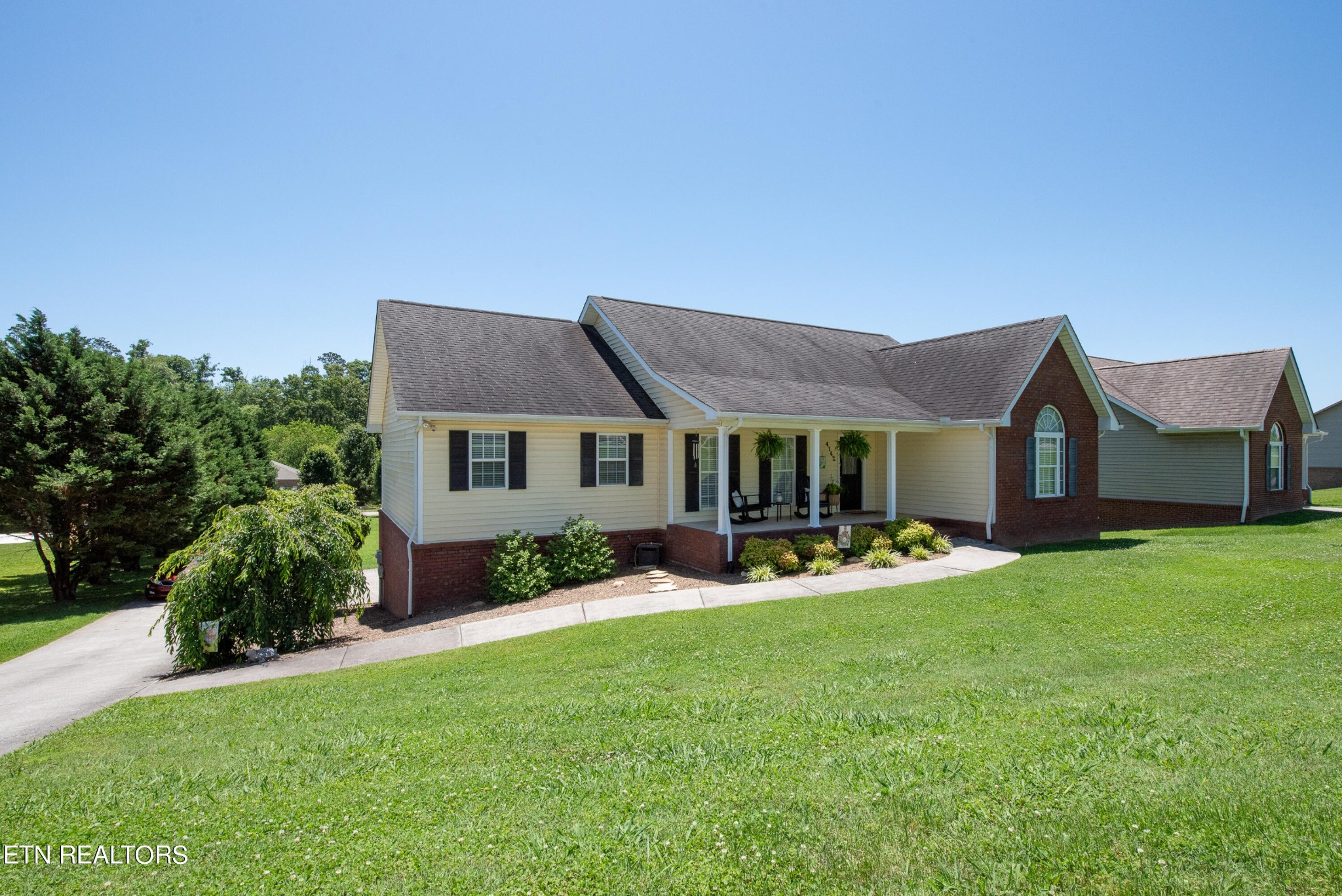 4142 Pea Ridge Road Maryville, TN 37804 - Photo 3 of 45 Gallery Image 3