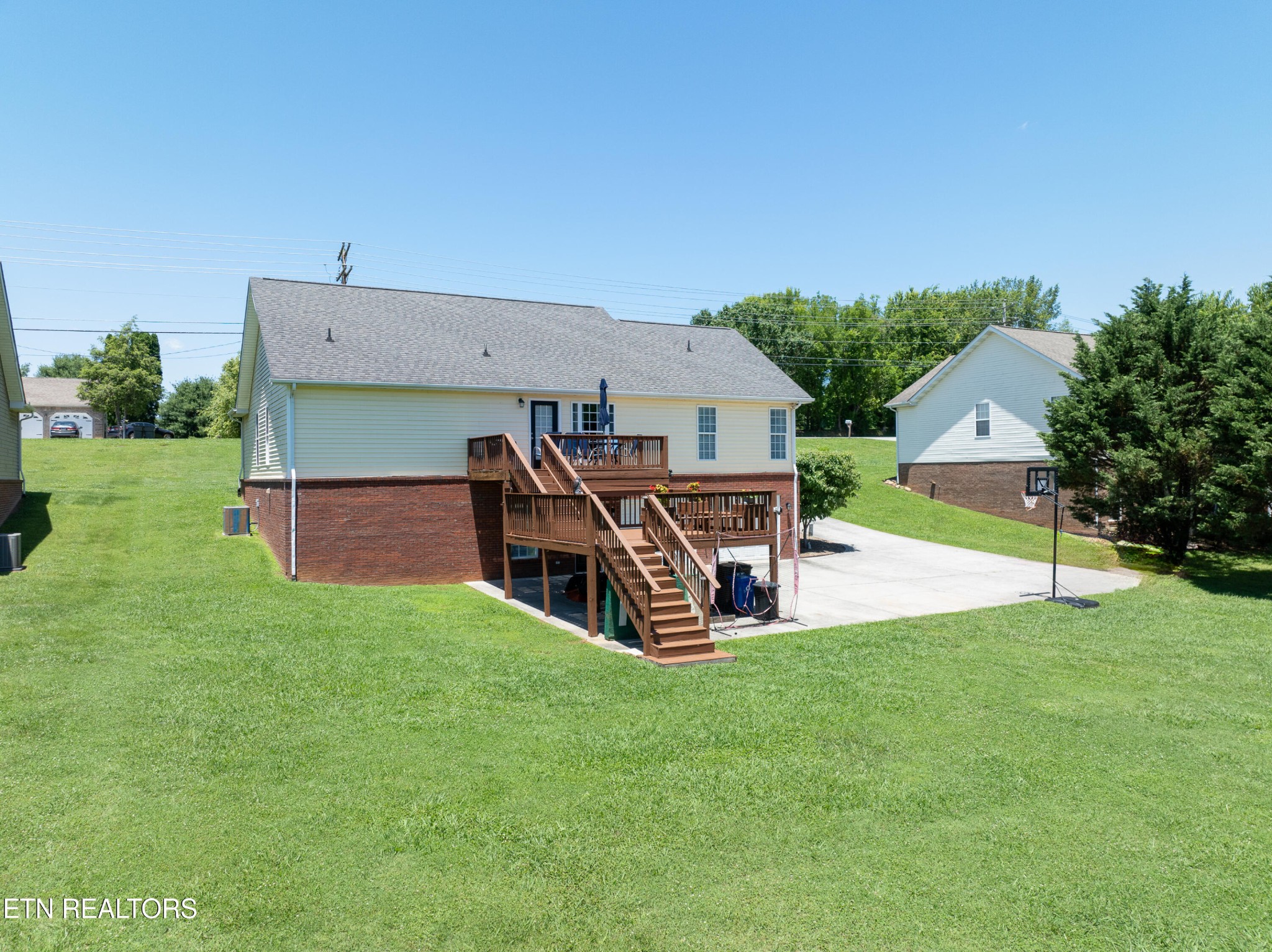 4142 Pea Ridge Road Maryville, TN 37804 - Photo 7 of 45 Gallery Image 7