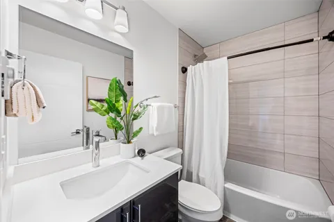 $785,000 | 10215 Evanston Avenue North, Unit 2, Seattle, WA 98133