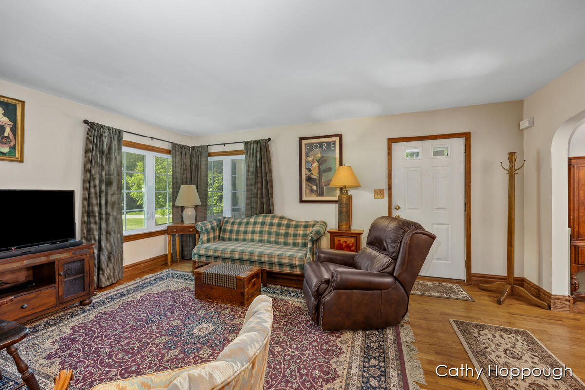 820 Bon Air Road Lansing, MI 48917 - Photo 11 of 42 IMG_1010