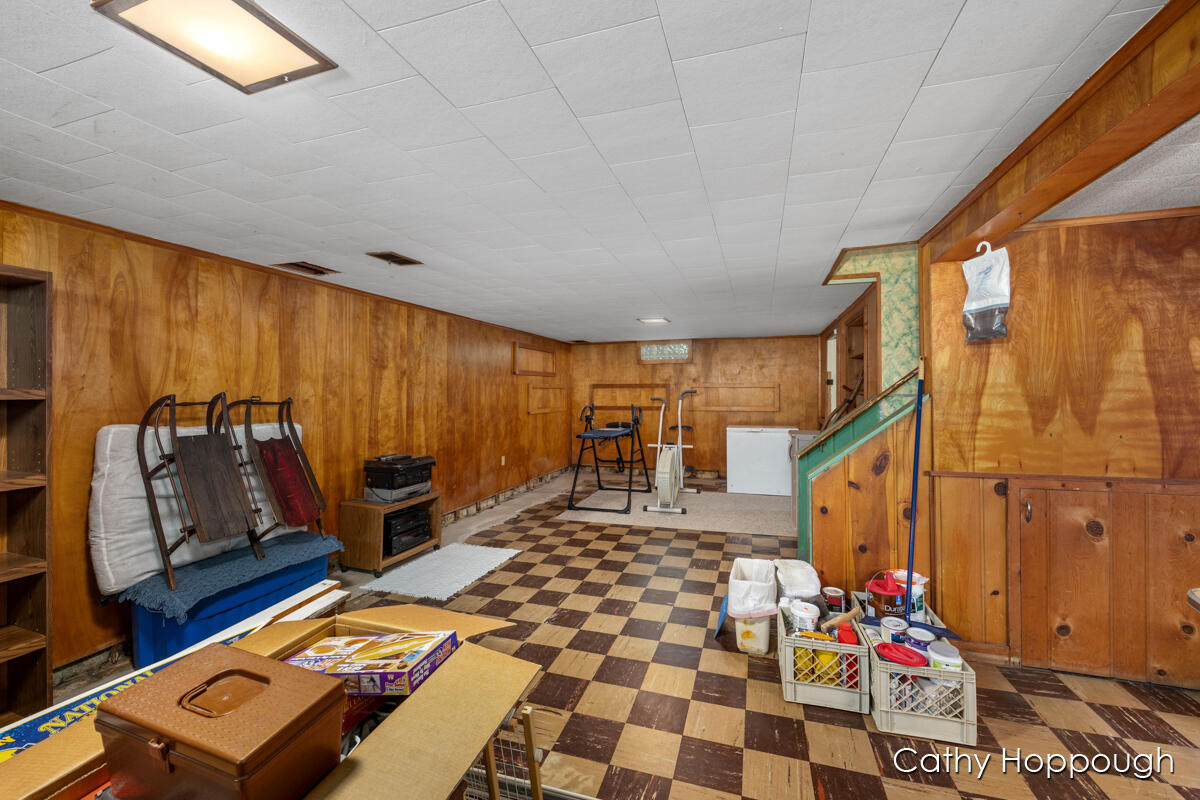 820 Bon Air Road Lansing, MI 48917 - Photo 29 of 42 IMG_1028
