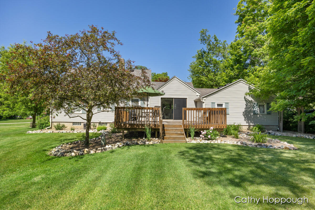 820 Bon Air Road Lansing, MI 48917 - Photo 34 of 42 IMG_1033