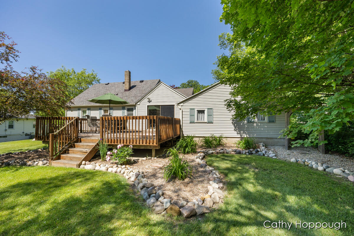 820 Bon Air Road Lansing, MI 48917 - Photo 35 of 42 IMG_1034