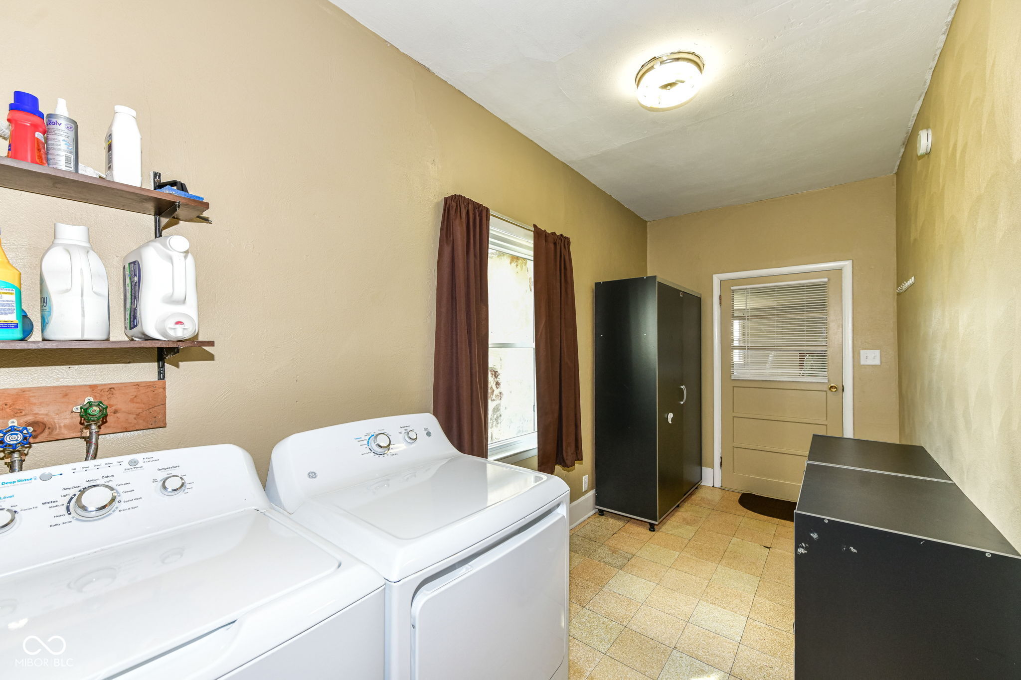 4260 South Ridgeview Road Anderson, IN 46013 - Photo 16 of 41