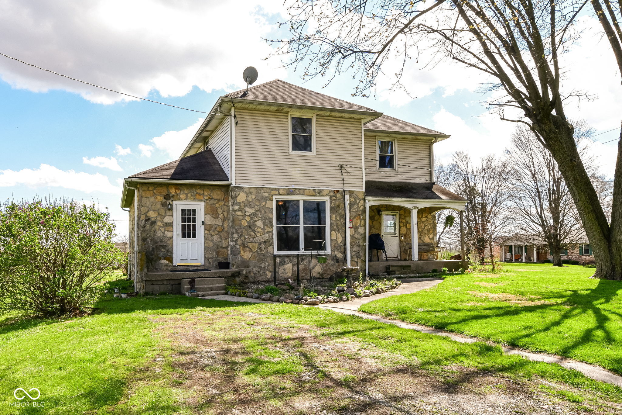 4260 South Ridgeview Road Anderson, IN 46013 - Photo 2 of 41