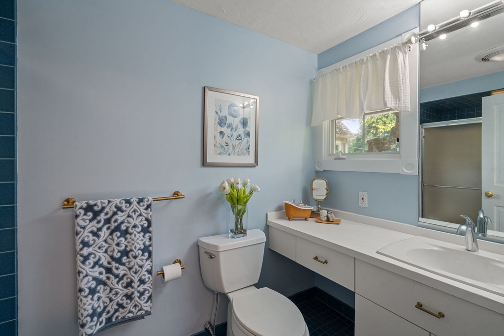 17 Clara Road Framingham, MA 01701 - Photo 26 of 41 Gallery Image 26