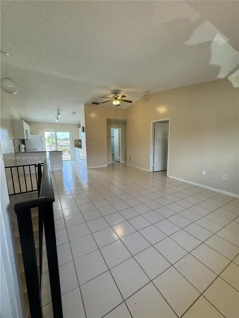 $340,000 | 7603 West 29th Lane, Unit 20255, Hialeah, FL 33018