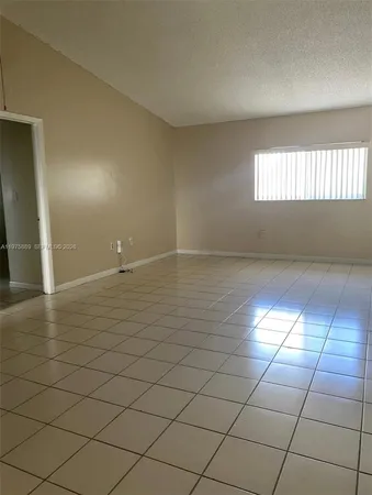 $340,000 | 7603 West 29th Lane, Unit 20255, Hialeah, FL 33018