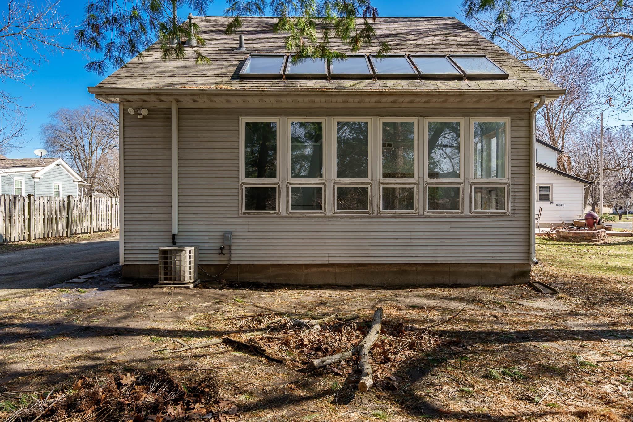 313 Genoa Street Cherry Valley, IL 61016 - Photo 4 of 42