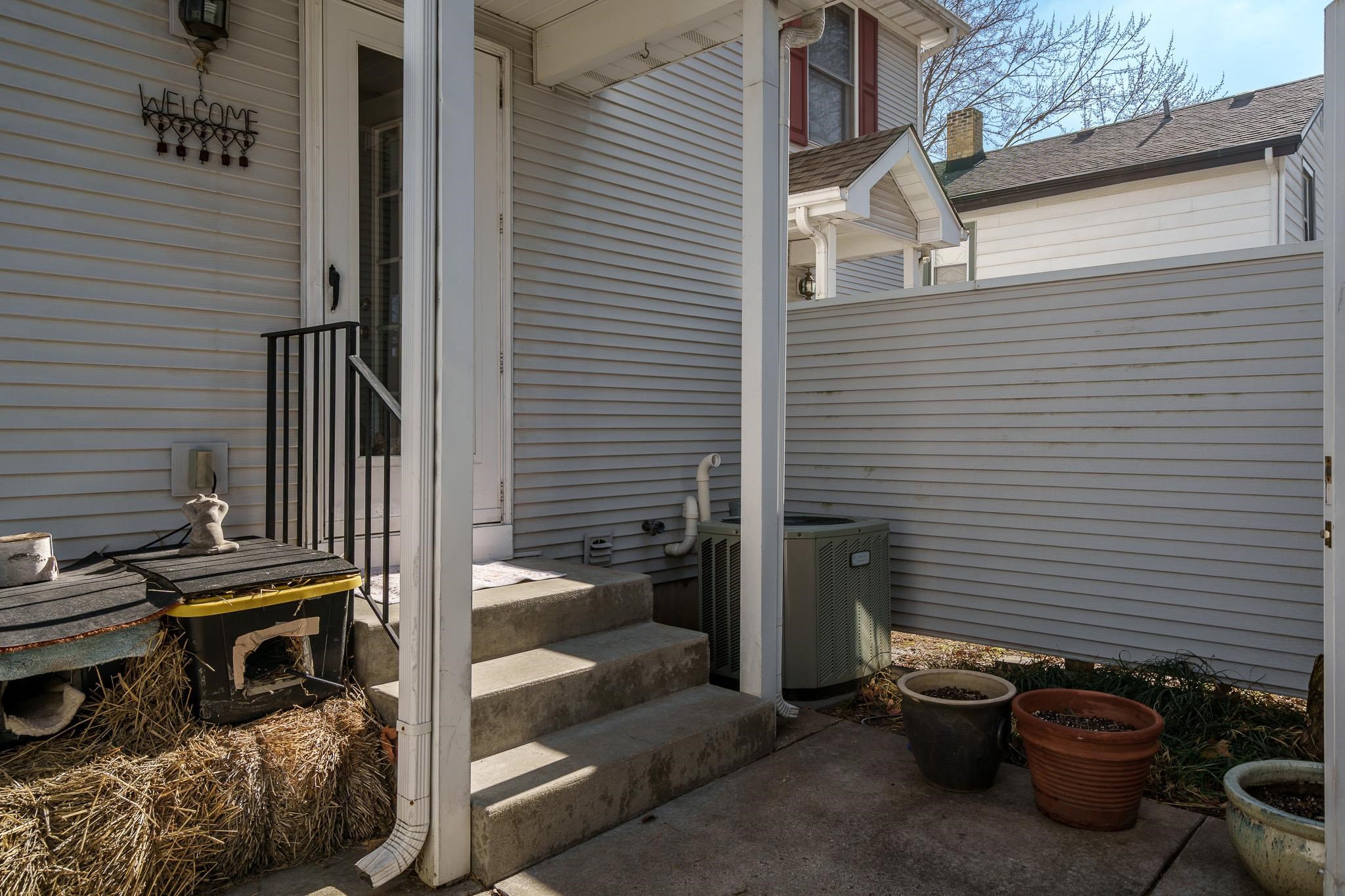 313 Genoa Street Cherry Valley, IL 61016 - Photo 7 of 42