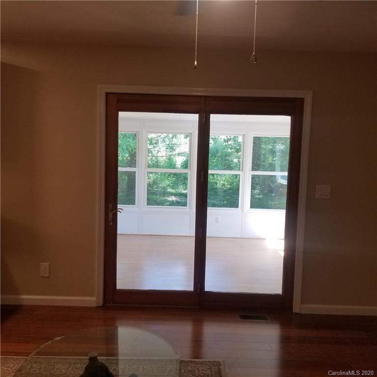 531 Pineland Road Hendersonville, NC 28792 - Photo 19 of 42 Gallery Image 19