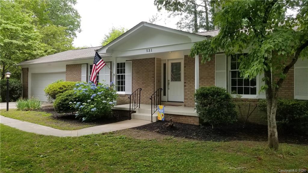 531 Pineland Road Hendersonville, NC 28792 - Photo 3 of 42 Gallery Image 3