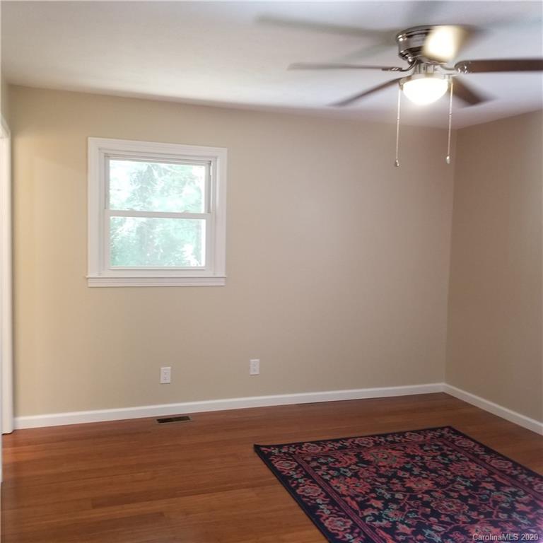 531 Pineland Road Hendersonville, NC 28792 - Photo 24 of 42 Gallery Image 24