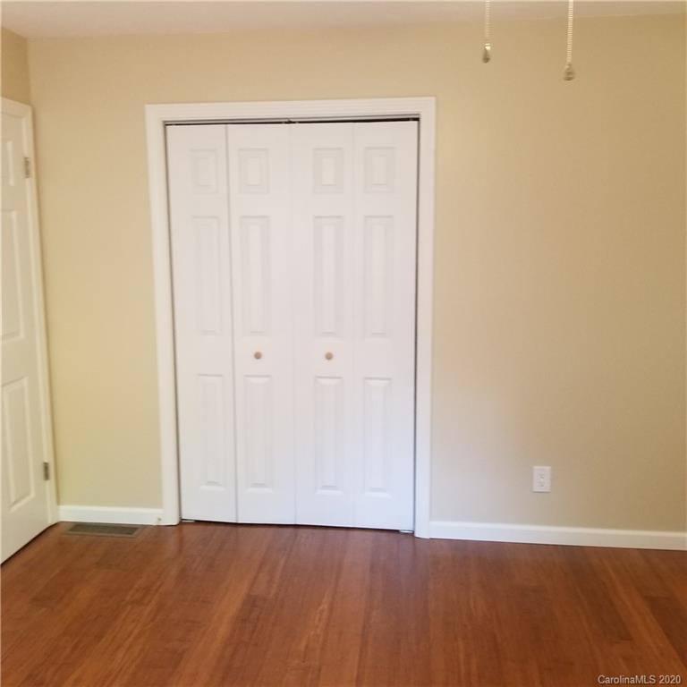 531 Pineland Road Hendersonville, NC 28792 - Photo 25 of 42 Gallery Image 25