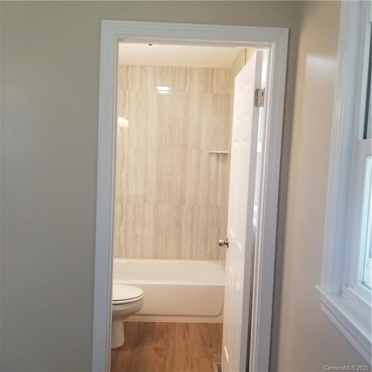 531 Pineland Road Hendersonville, NC 28792 - Photo 27 of 42 Gallery Image 27