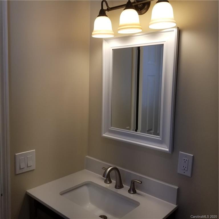 531 Pineland Road Hendersonville, NC 28792 - Photo 28 of 42 Gallery Image 28