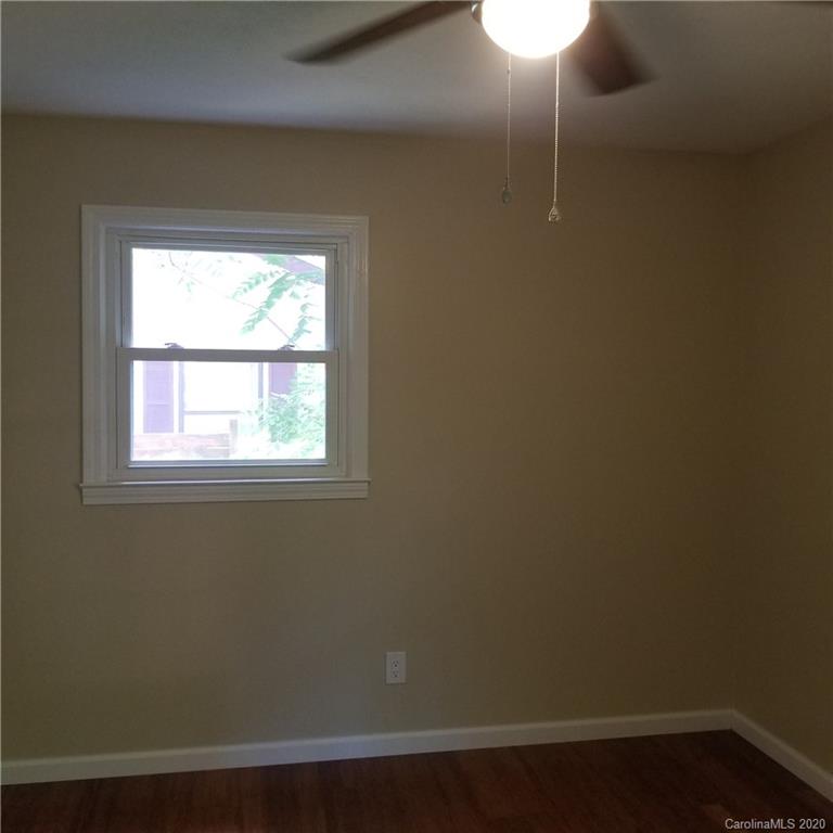 531 Pineland Road Hendersonville, NC 28792 - Photo 31 of 42 Gallery Image 31