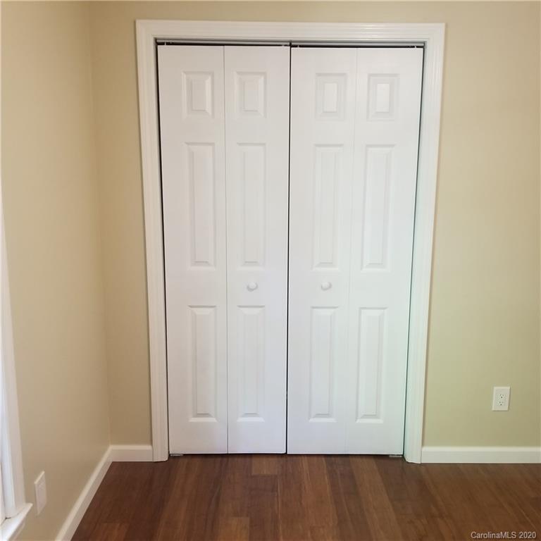 531 Pineland Road Hendersonville, NC 28792 - Photo 33 of 42 Gallery Image 33