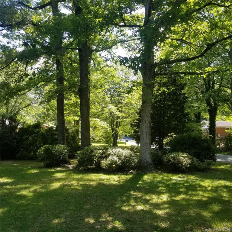 531 Pineland Road Hendersonville, NC 28792 - Photo 34 of 42 Gallery Image 34