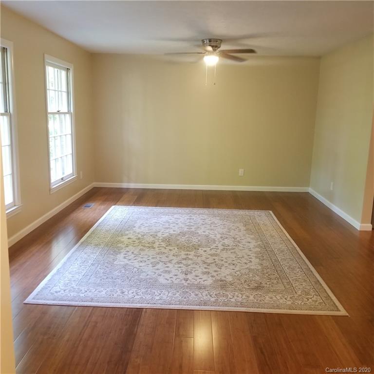 531 Pineland Road Hendersonville, NC 28792 - Photo 8 of 42 Gallery Image 8
