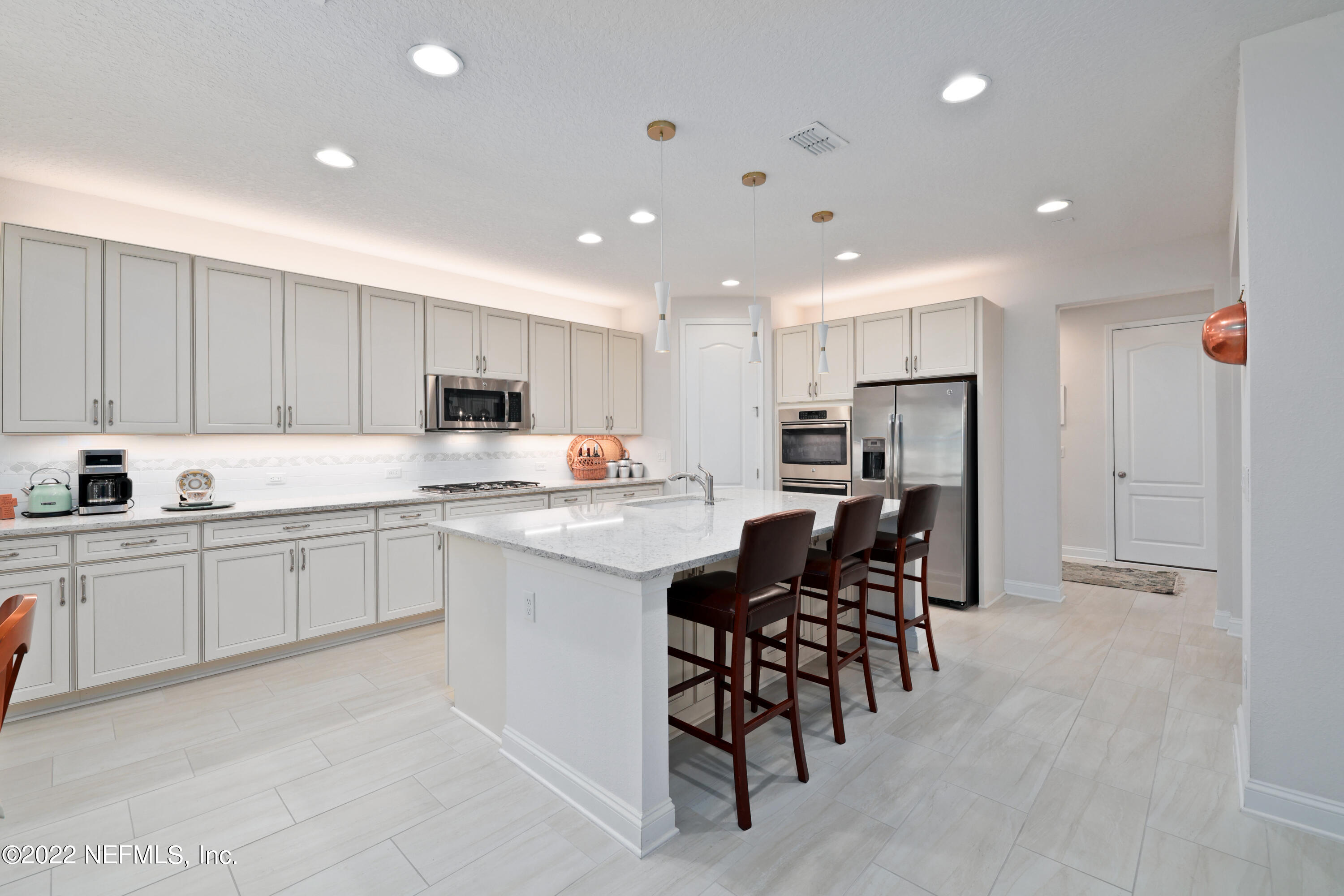 275 Downs Corner Road St. Augustine, FL 32092 - Photo 11 of 42 Beautiful Upgraded Cabinetry!