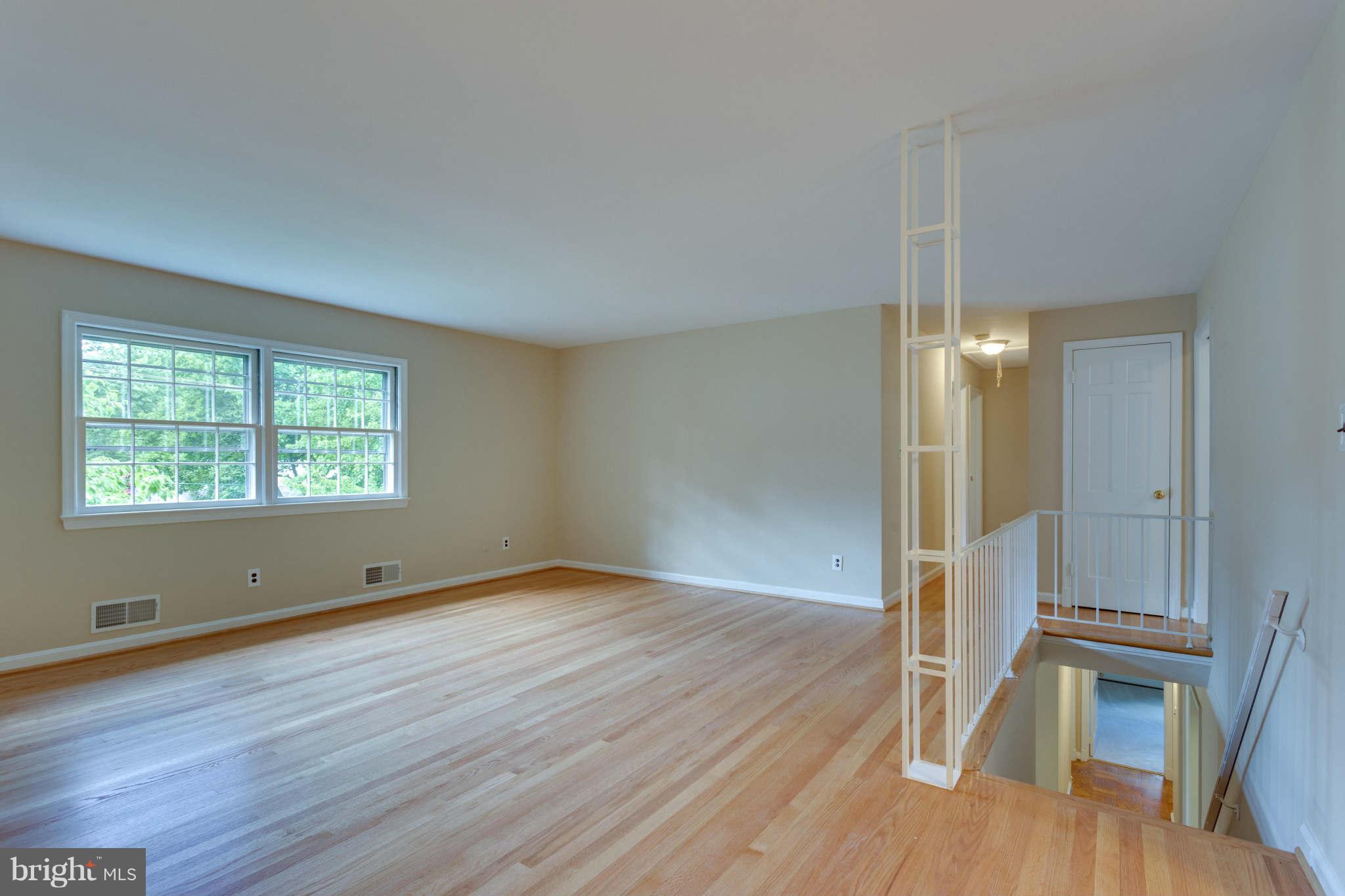 5400 Little Falls Road Arlington, VA 22207 - Photo 8 of 30 Living Room