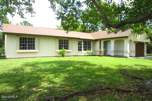 1180 Riviera Drive Northeast Palm Bay, FL 32905 - Photo 2 of 19 IMG_8506