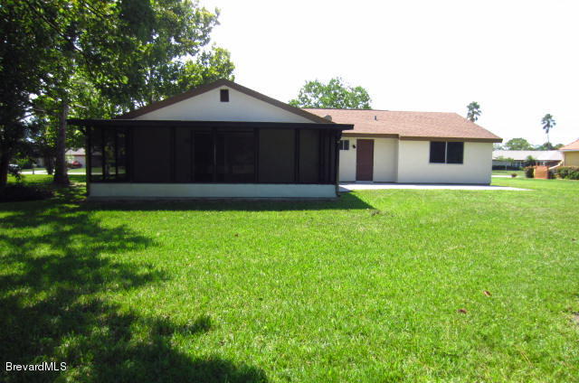 1180 Riviera Drive Northeast Palm Bay, FL 32905 - Photo 13 of 19 Massive green space