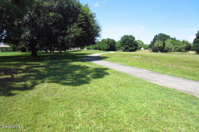 1180 Riviera Drive Northeast Palm Bay, FL 32905 - Photo 14 of 19 Bike path
