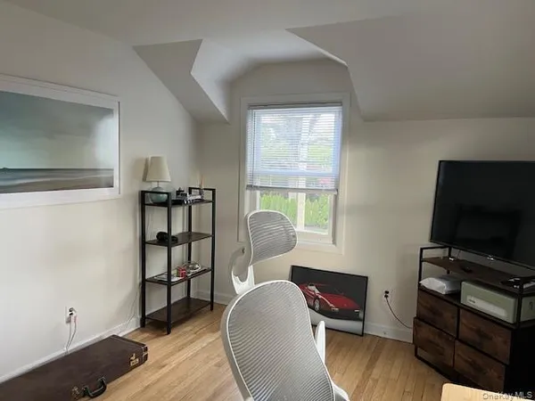 $3,850 | 45 Radcliff Avenue, Unit W, Port Washington, NY 11050