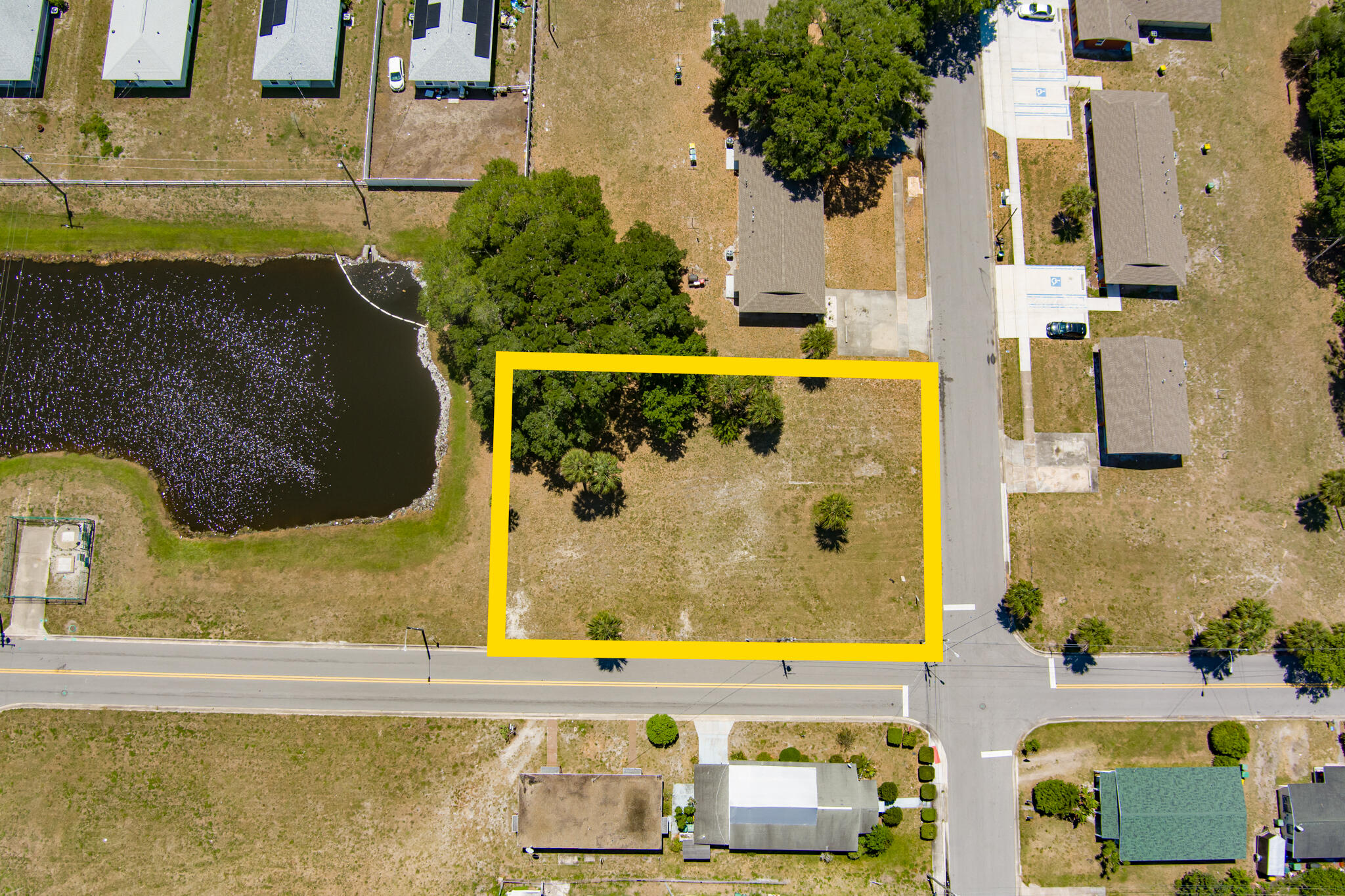 535 Bernard Street Cocoa, FL 32922 - Photo 8 of 16 a view of bathroom with a tub and shower