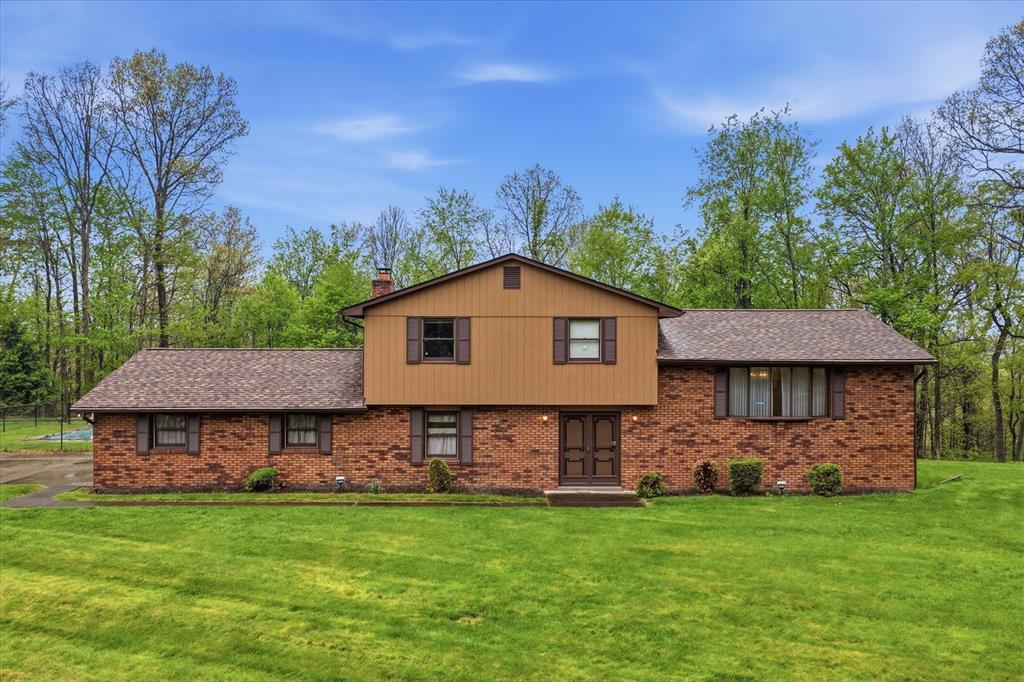 152 Laura Drive Clinton, PA 15026 - Photo 38 of 43