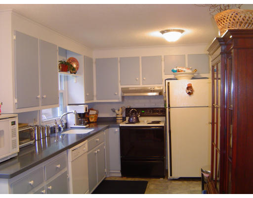 1112 Burts Pit Road Northampton, MA 01062 - Photo 3 of 11