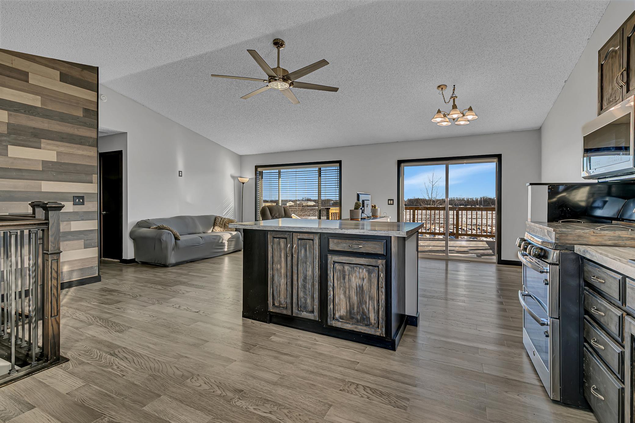 120 Shire Road Watkins, MN 55389 - Photo 6 of 30