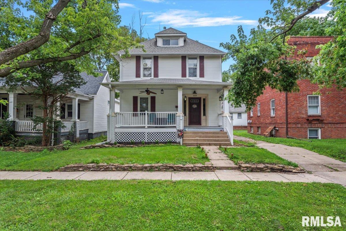 1420 South Pasfield Street Springfield, IL 62704 - Photo 1 of 37 Gallery Image 1