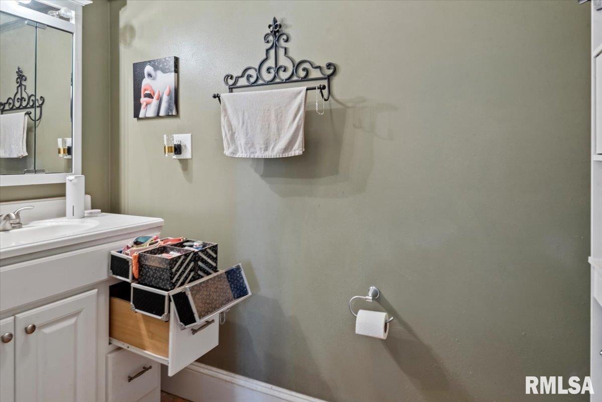 1420 South Pasfield Street Springfield, IL 62704 - Photo 20 of 37 Gallery Image 20