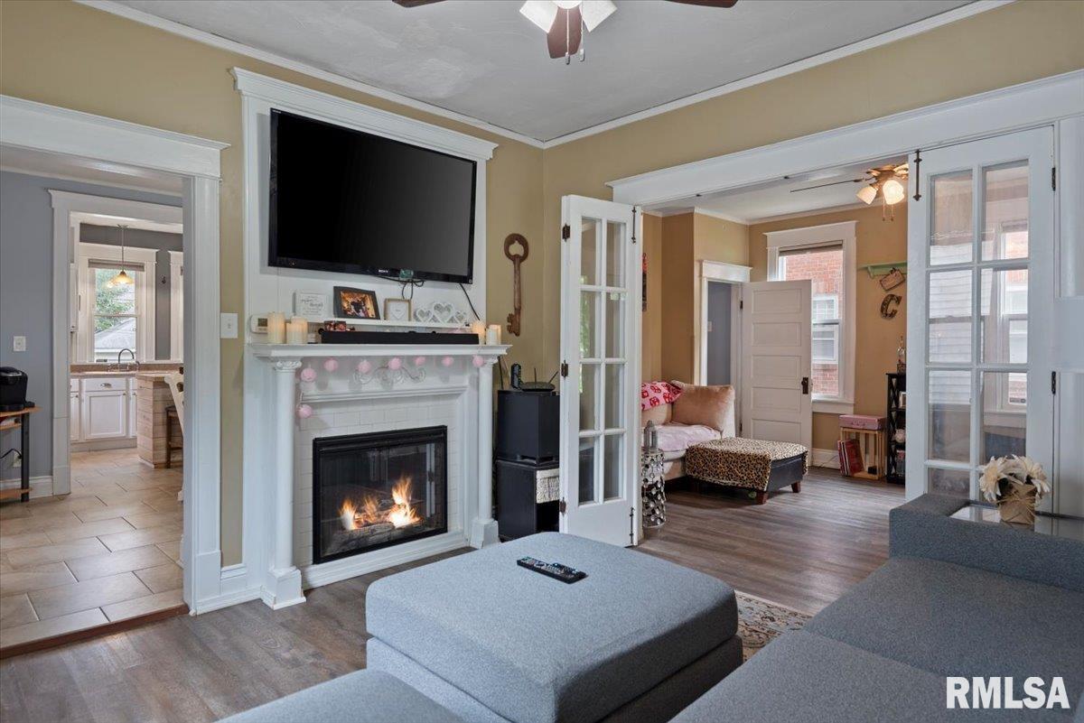 1420 South Pasfield Street Springfield, IL 62704 - Photo 9 of 37 Gallery Image 9