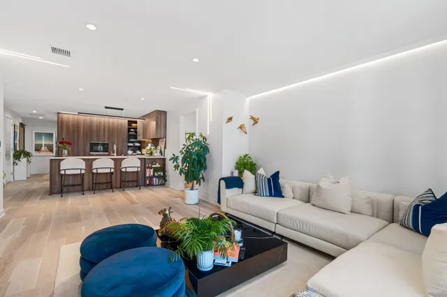 $1,750,000 | 280 Spear Street, Unit 8J, San Francisco, CA 94105