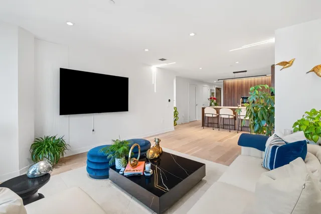 $1,750,000 | 280 Spear Street, Unit 8J, San Francisco, CA 94105