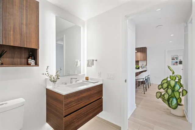 $1,750,000 | 280 Spear Street, Unit 8J, San Francisco, CA 94105