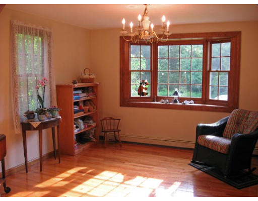 126 Barre Road Hubbardston, MA 01452 - Photo 14 of 28 Gallery Image 14