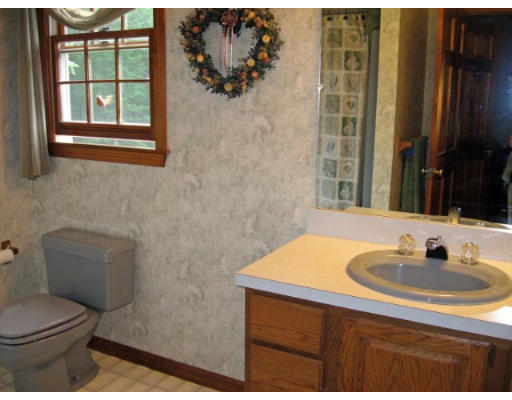 126 Barre Road Hubbardston, MA 01452 - Photo 18 of 28 Gallery Image 18